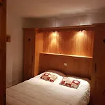 Le Pic Blanc Apartment *
